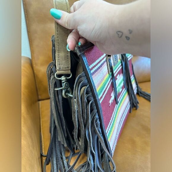 STS Buffalo Girl Satchel purse NEW CONDITION - Picture 3 of 10